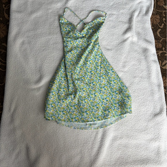 Princess Polly Dresses & Skirts - Princess Polly Blue and Yellow Floral Dress